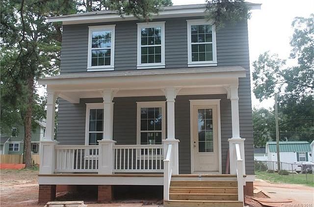 2nd image of 400 Orange St