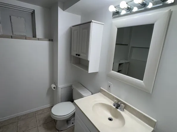 104 145th Ave NE #Adu, Bellevue, WA 98007