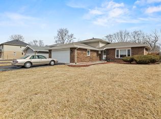 14453 Kenneth Ave, Midlothian, IL 60445