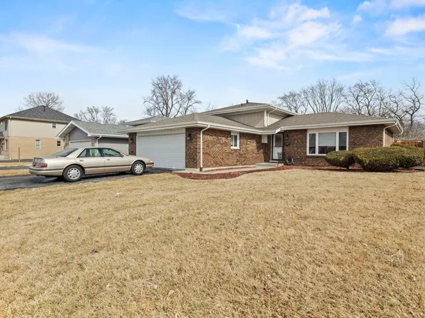 14453 Kenneth Ave, Midlothian, IL 60445