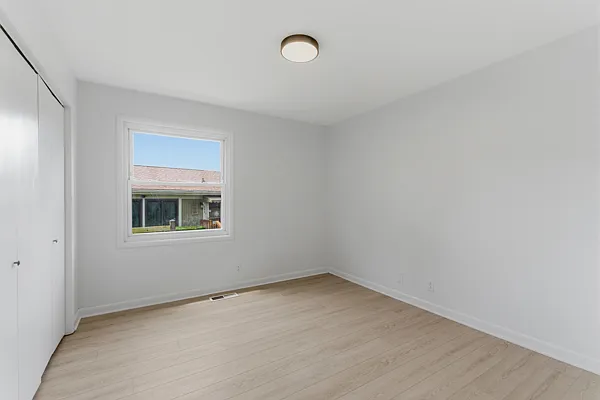 800 Williamsburg West Dr — Photo 23