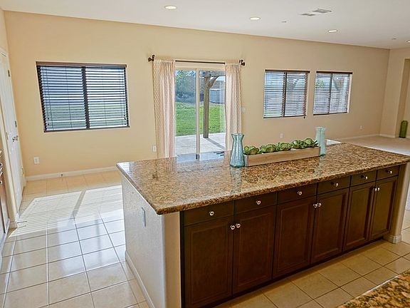 5th image of 27117 Aspen Pl
