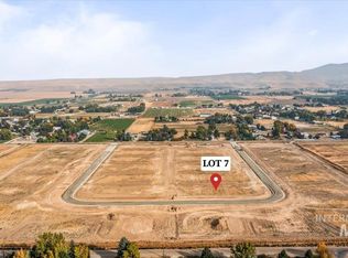 7 Corbett Rd, Emmett, ID 83617
