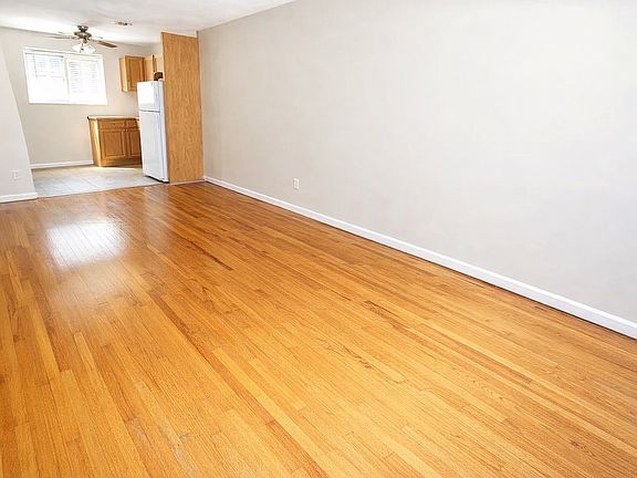 5th image of 6618 Dalzell Pl