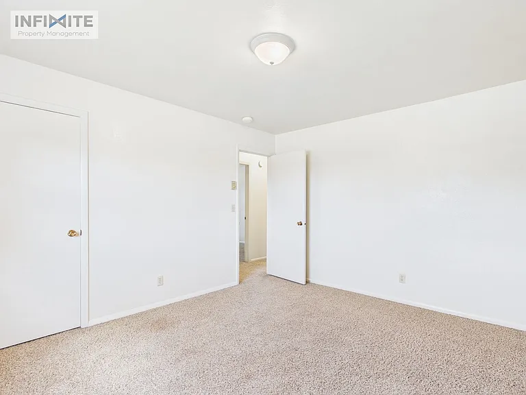 5 Cloninger Ln #D — Photo 11
