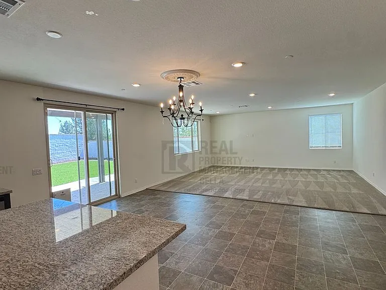 27576 Cloudy Peak Way — Photo 6