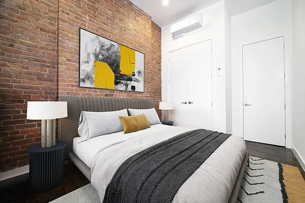 Rented by REAL New York | media 3