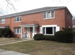 3135 Central St, Evanston, IL 60201