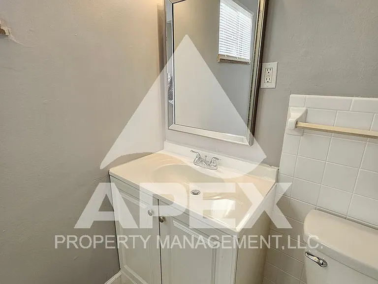 Springdale Apartments — Photo 14