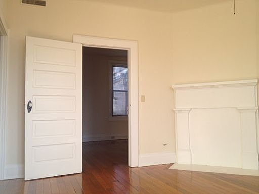 4th image of 2380 Park Ave APT 24