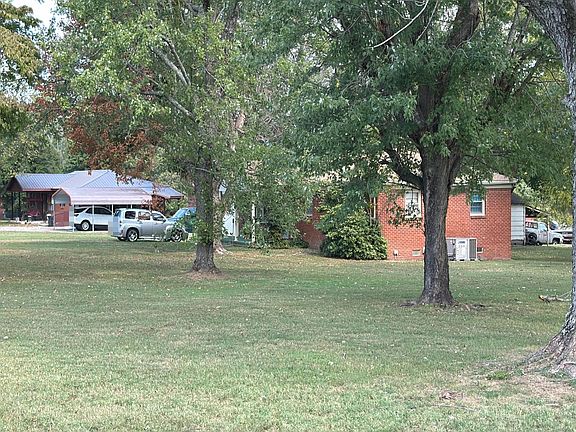 2nd image of 32 S Patrick Rd