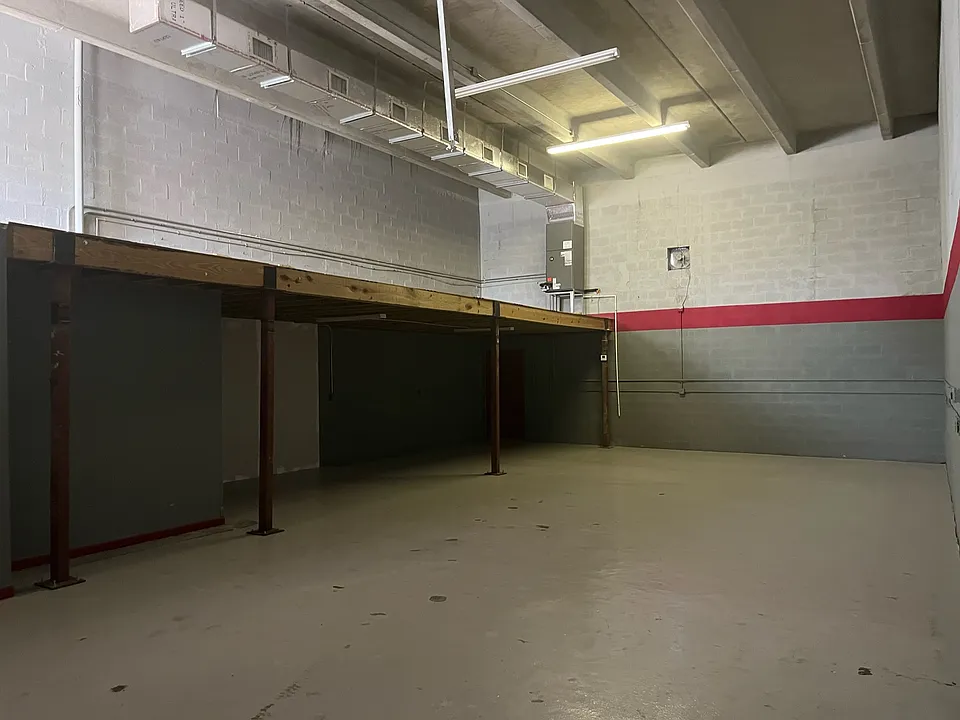 10660 NW 123rd Street Rd #102