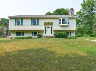 63 Chestnut Hill Rd, Millville, MA 01529