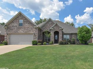 321 Corondelet Ln, North Little Rock, AR 72113