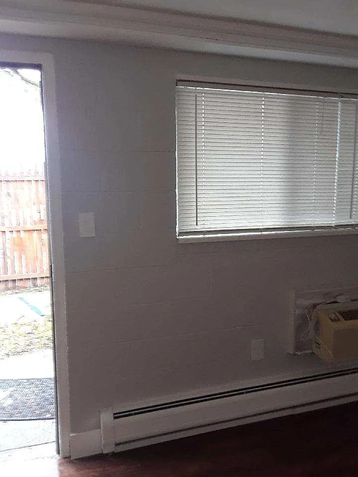 Studio, 320 sqft, $785 — Photo 2