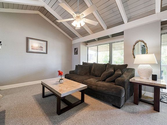 4th image of 101 Cove W #106