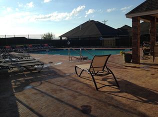 17217 Ridgewood Dr, Edmond, OK 73012