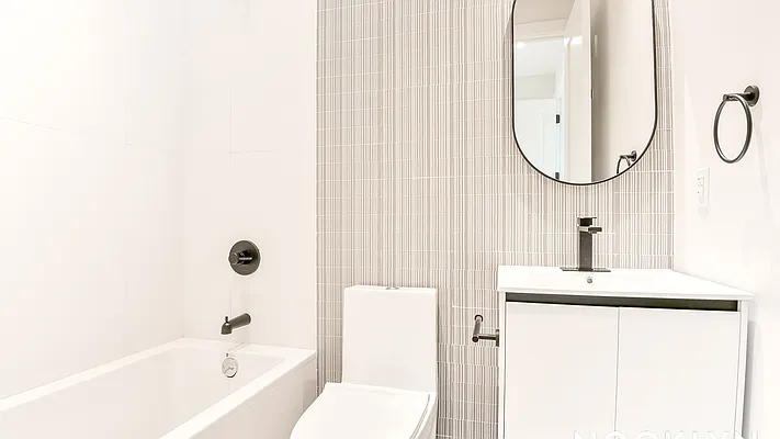 Rented by Nooklyn NYC LLC | media 19