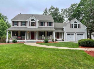 2 Palmer Dr, Kensington, NH 03833