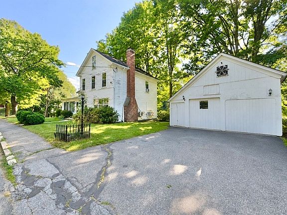 2nd image of 41 Pease Ave