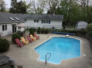 132 Seneca Lake Rd, Sparta, NJ 07871