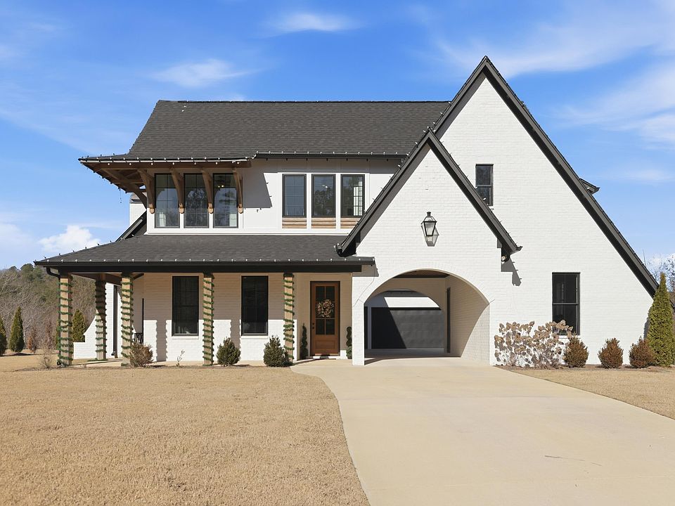 1st image of 300 Timberview Trl