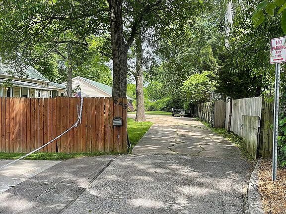 2nd image of 645 Florist Ave