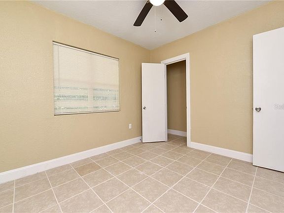 5th image of 117 Palm Dr SW