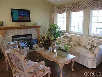 2nd image of 3209 Carolwood Ln