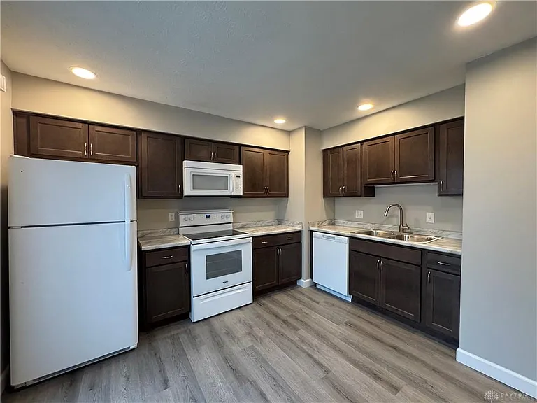 241 Orth Dr — Photo 5
