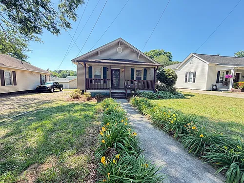122 S Rose Ave Photo 1