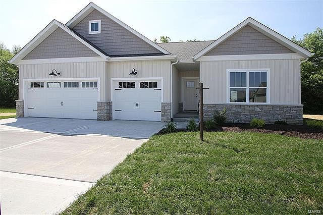 1st image of 7082 Augusta Dr