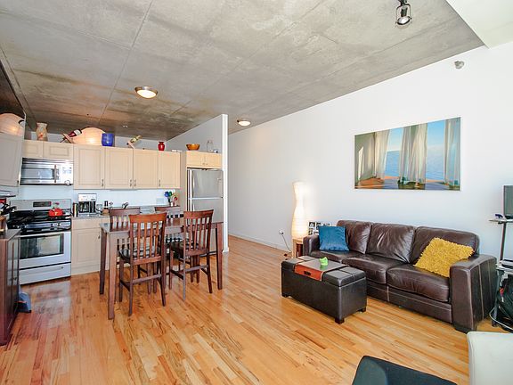 4th image of 1720 S Michigan Ave APT 813