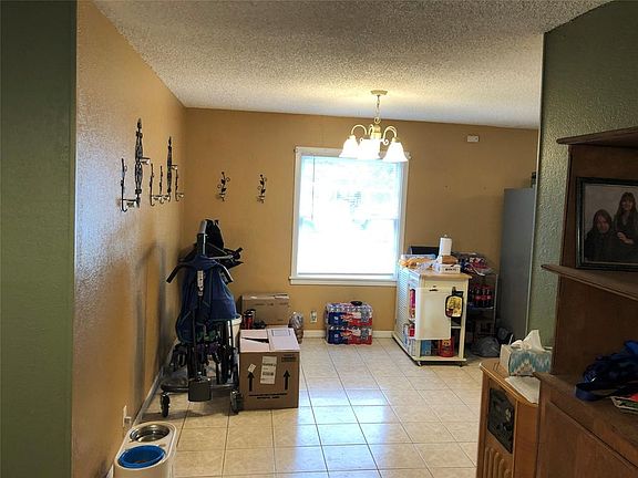 3rd image of 5845 Pollard Dr