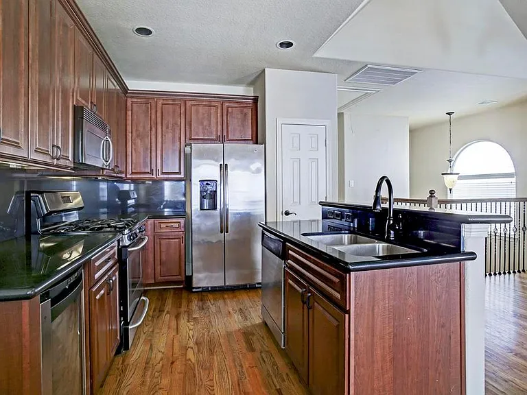 322 Cage St — Photo 13