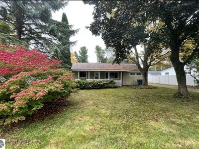 12805 S Sylvia St, Traverse City, MI, 49684