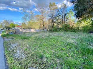 335 Mine 18 Rd, Stearns, KY 42647