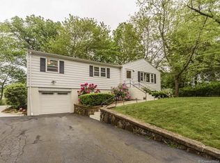 99 Carroll Rd, Hamden, CT 06517