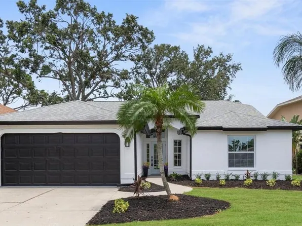 9555 Knightsbridge Cir, Sarasota, FL 34238