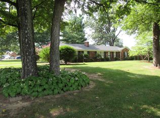 114 Wildwood Ln, Wildwood, KY 40223