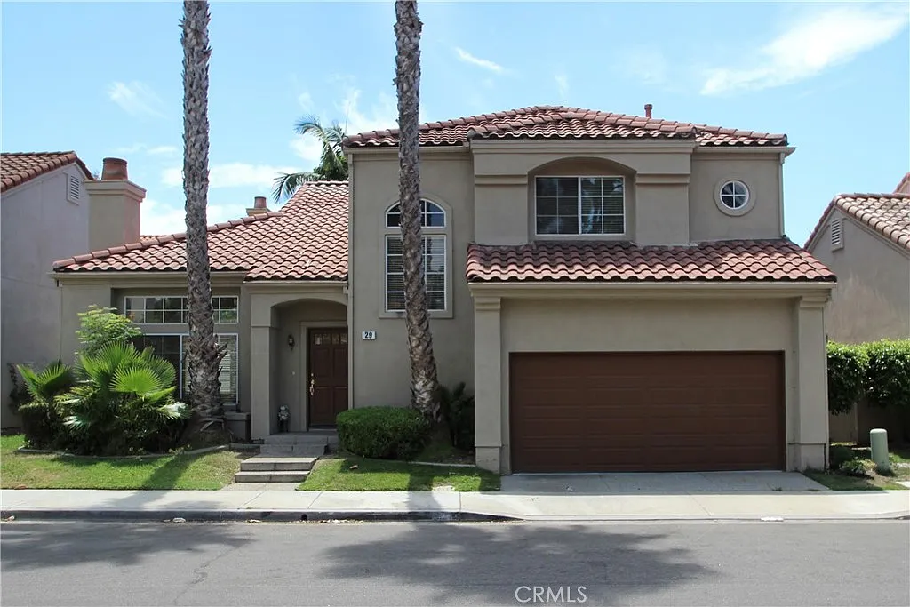 3 bed, 3.5 bath, 1800 sqft, $4,500 — Photo 1