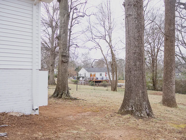 307 White Oak Dr #A — Photo 23