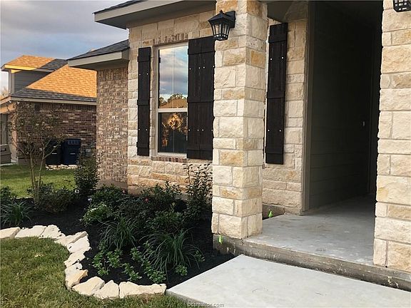 4th image of 4102 Bridgewood Ct