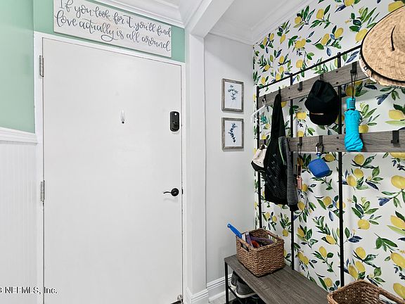5th image of 2100 OCEAN Drive S #4E