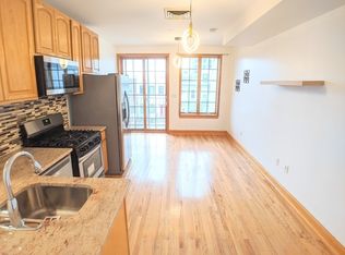 197 18th St #2F, Brooklyn, NY 11215