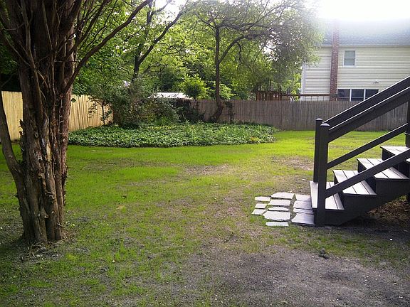 3rd image of 168 Eugene St