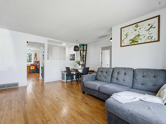 4th image of 4159 Doverbrook Rd SE