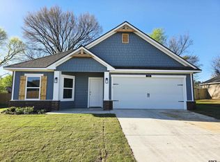 320 Erica Way, Lindale, TX 75771