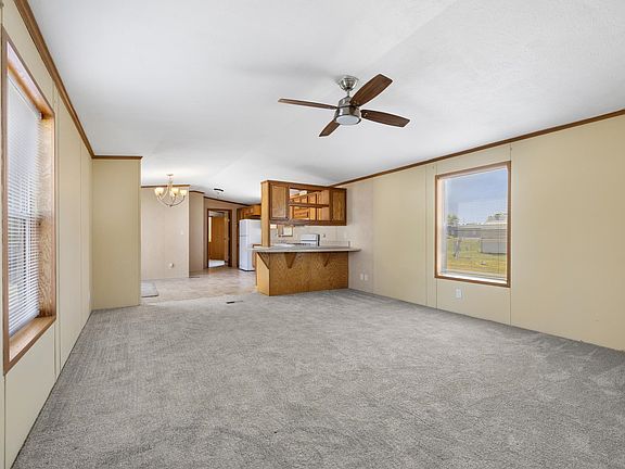 4th image of 405 31st Ave