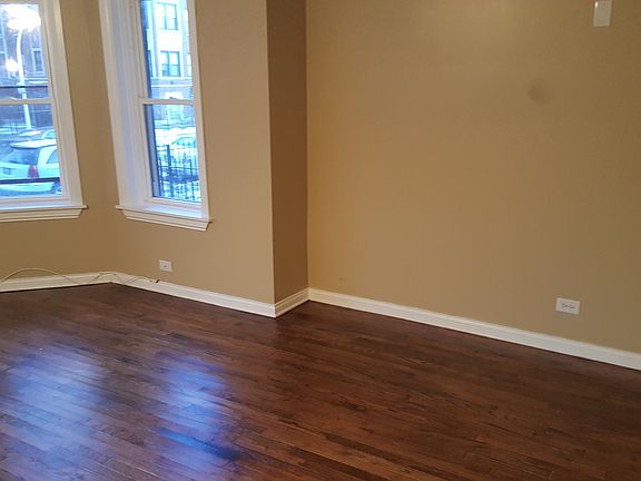 3rd image of 8236 S Ellis Ave #1